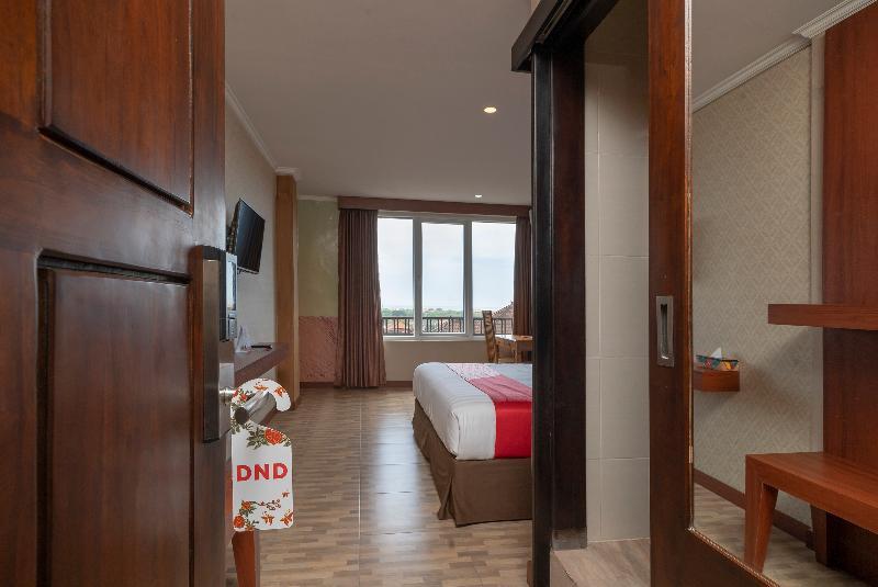 Oyo 2392 Nusa Dua Eling Inn Exterior foto